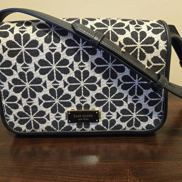 Kate Spade Spade Flower Jacquard Small Flap Crossbody - Picture 1 of 11